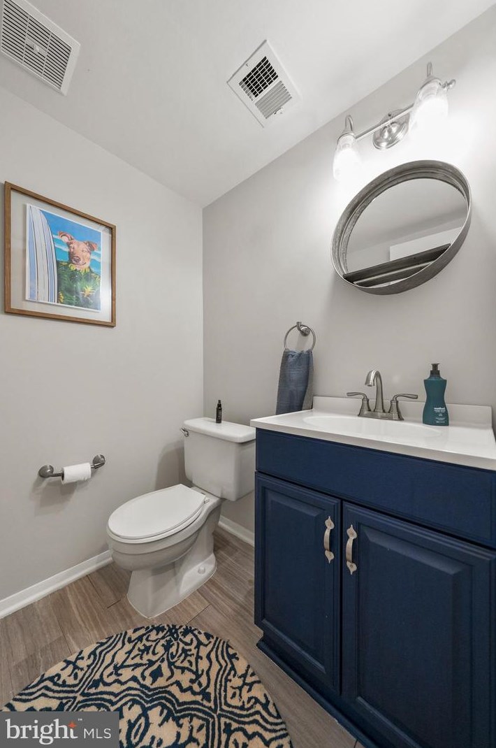 3 Cheval Ct, Dulles VA 20164-1110 exterior