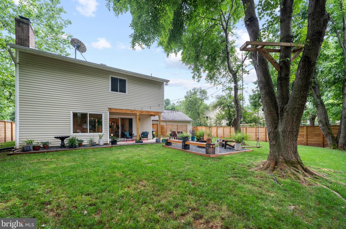 3 Cheval Ct, Dulles VA 20164-1110 exterior