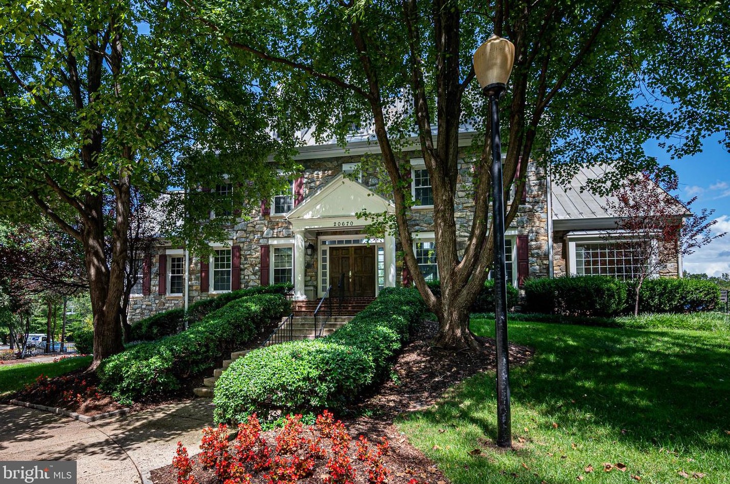 47728 League Ct, Dulles VA  20165-7416 exterior