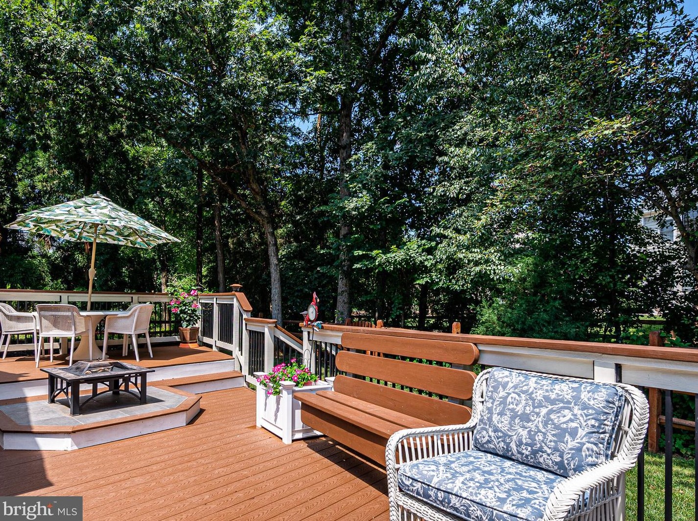 47728 League Ct, Dulles VA  20165-7416 exterior