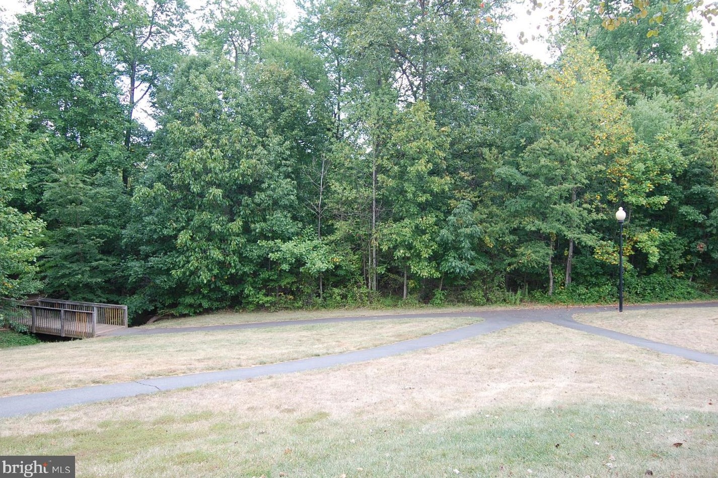 46714 Cavendish Sq, Dulles VA  20165-4327 exterior