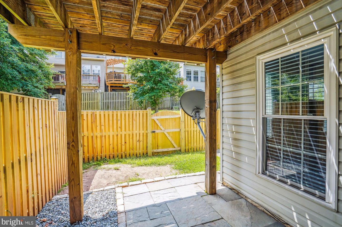 46714 Cavendish Sq, Dulles VA  20165-4327 exterior