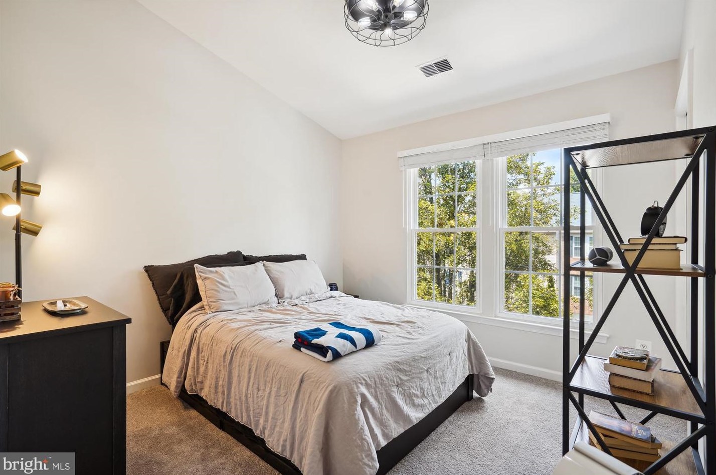 46714 Cavendish Sq, Dulles VA  20165-4327 exterior