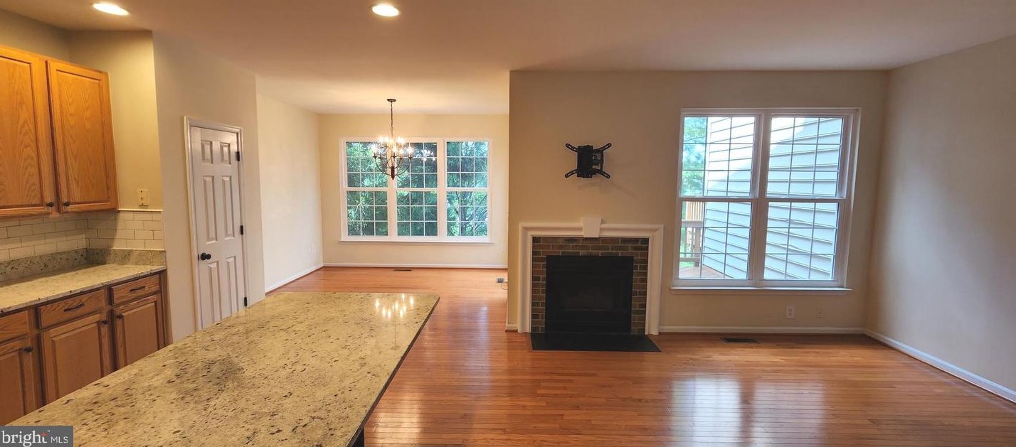 47318 Sterdley Falls Ter, Dulles VA  20165-2472 exterior