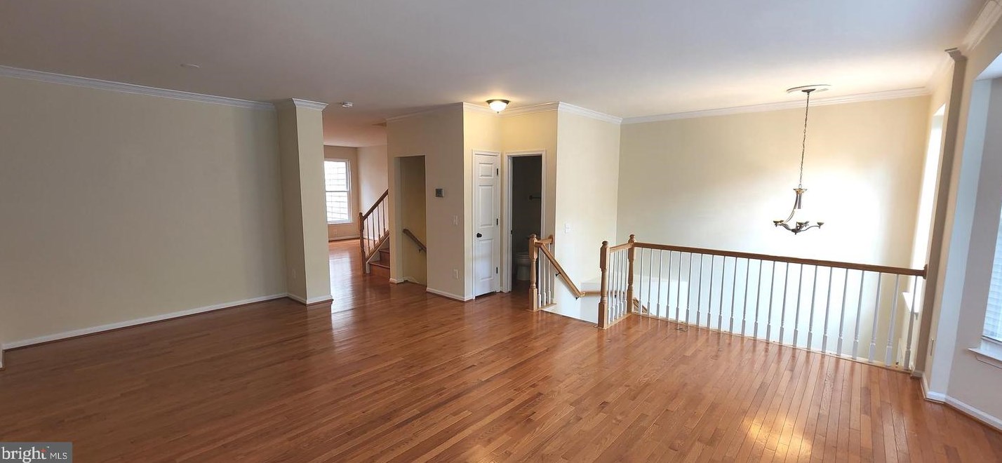 47318 Sterdley Falls Ter, Dulles VA  20165-2472 exterior