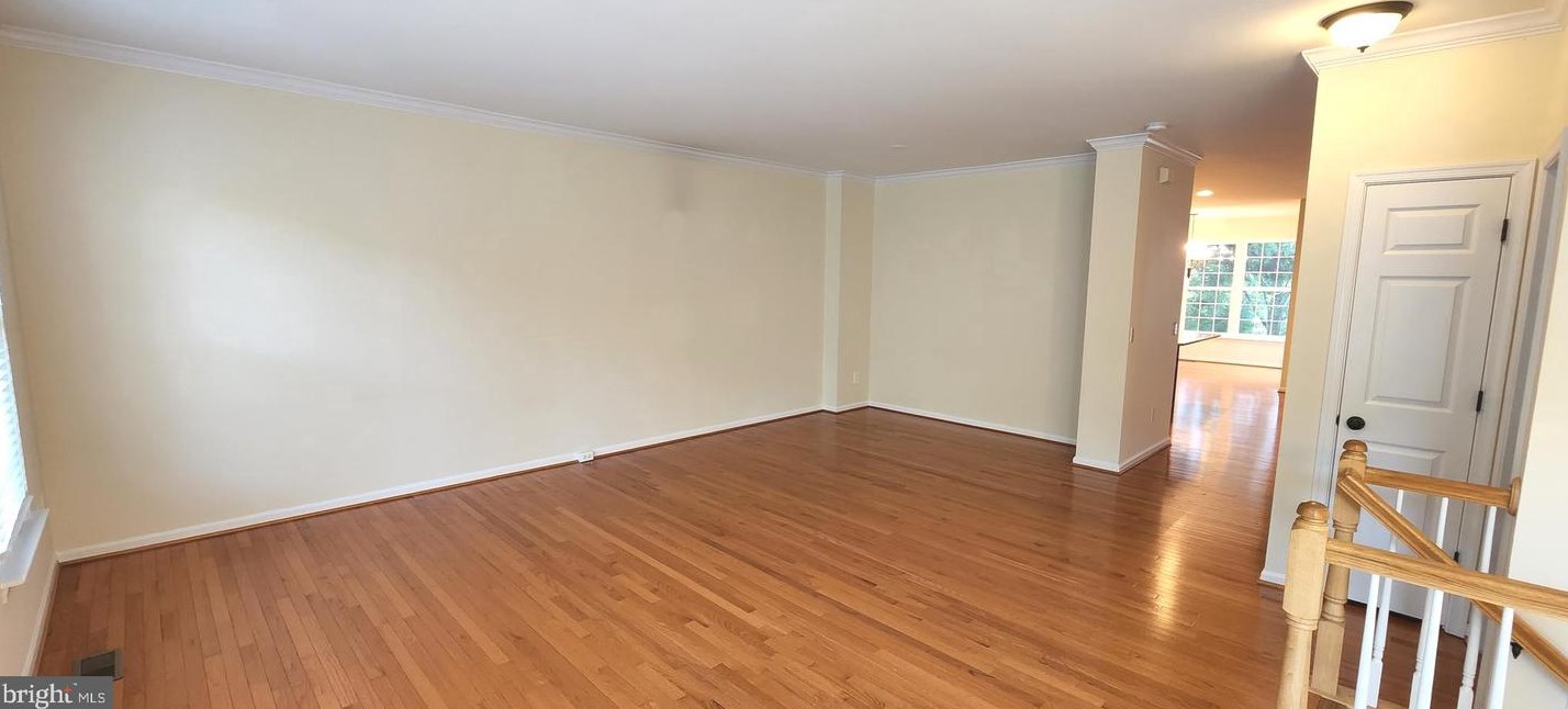 47318 Sterdley Falls Ter, Dulles VA  20165-2472 exterior