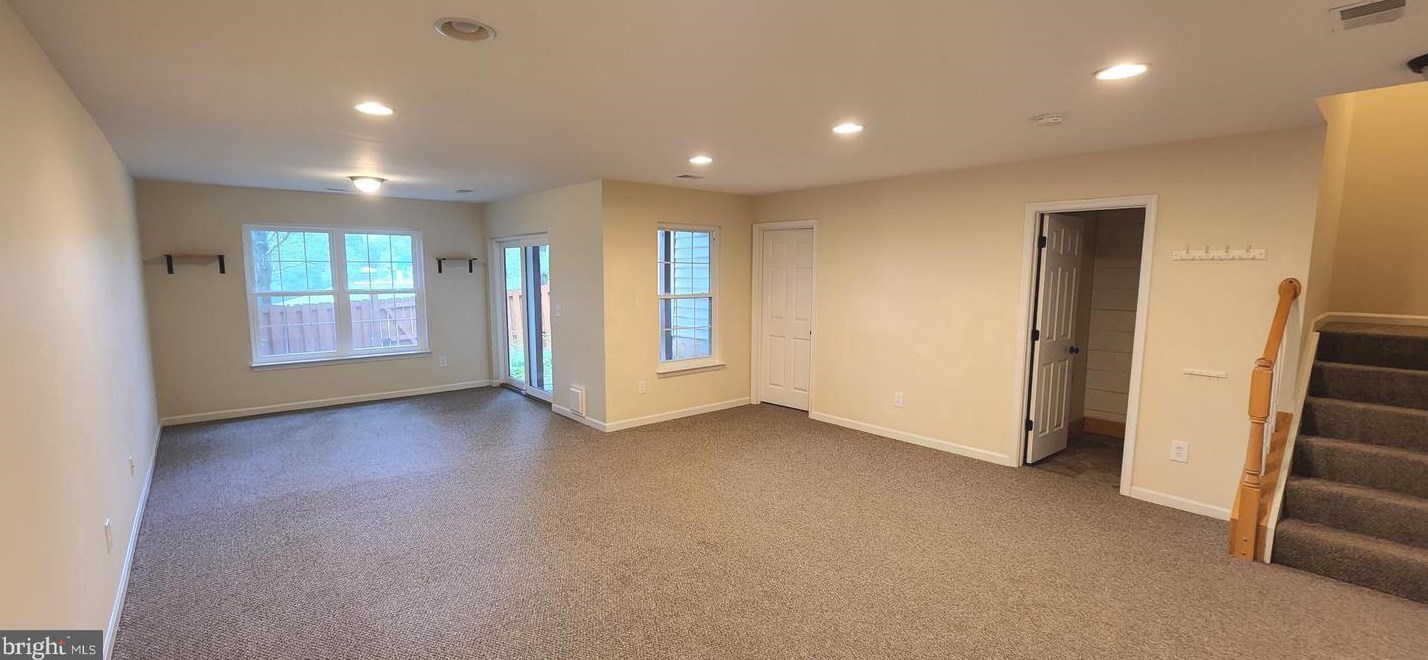 47318 Sterdley Falls Ter, Dulles VA  20165-2472 exterior