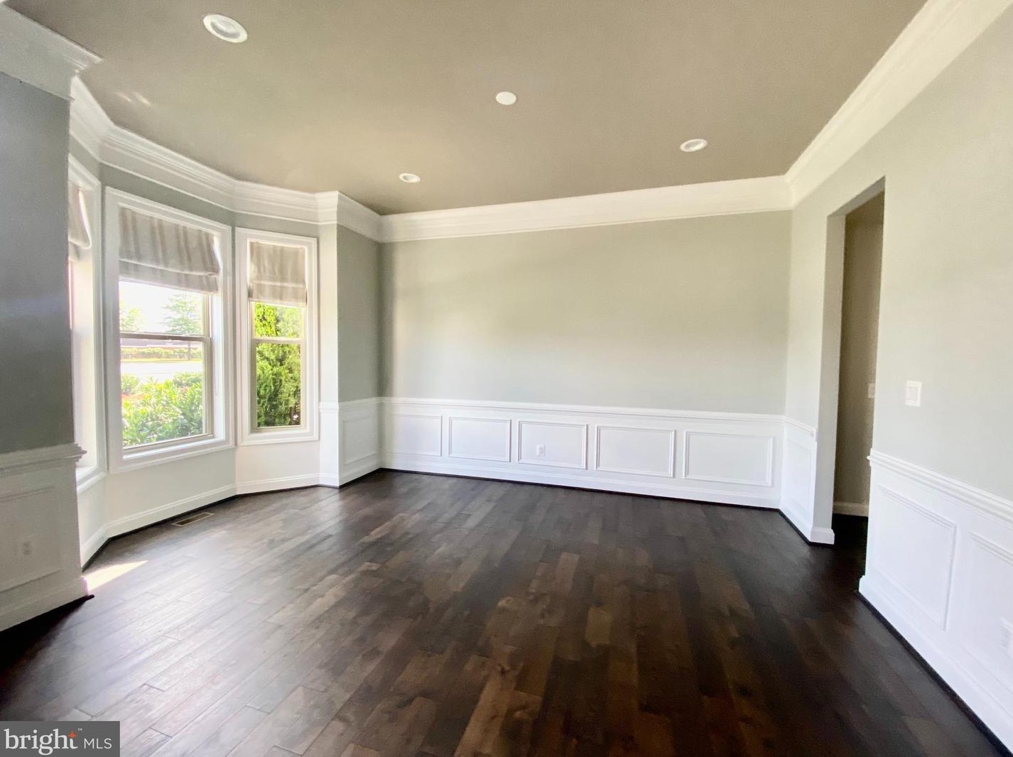 44650 Petersham Dr, Ashburn VA  20147-3234 exterior