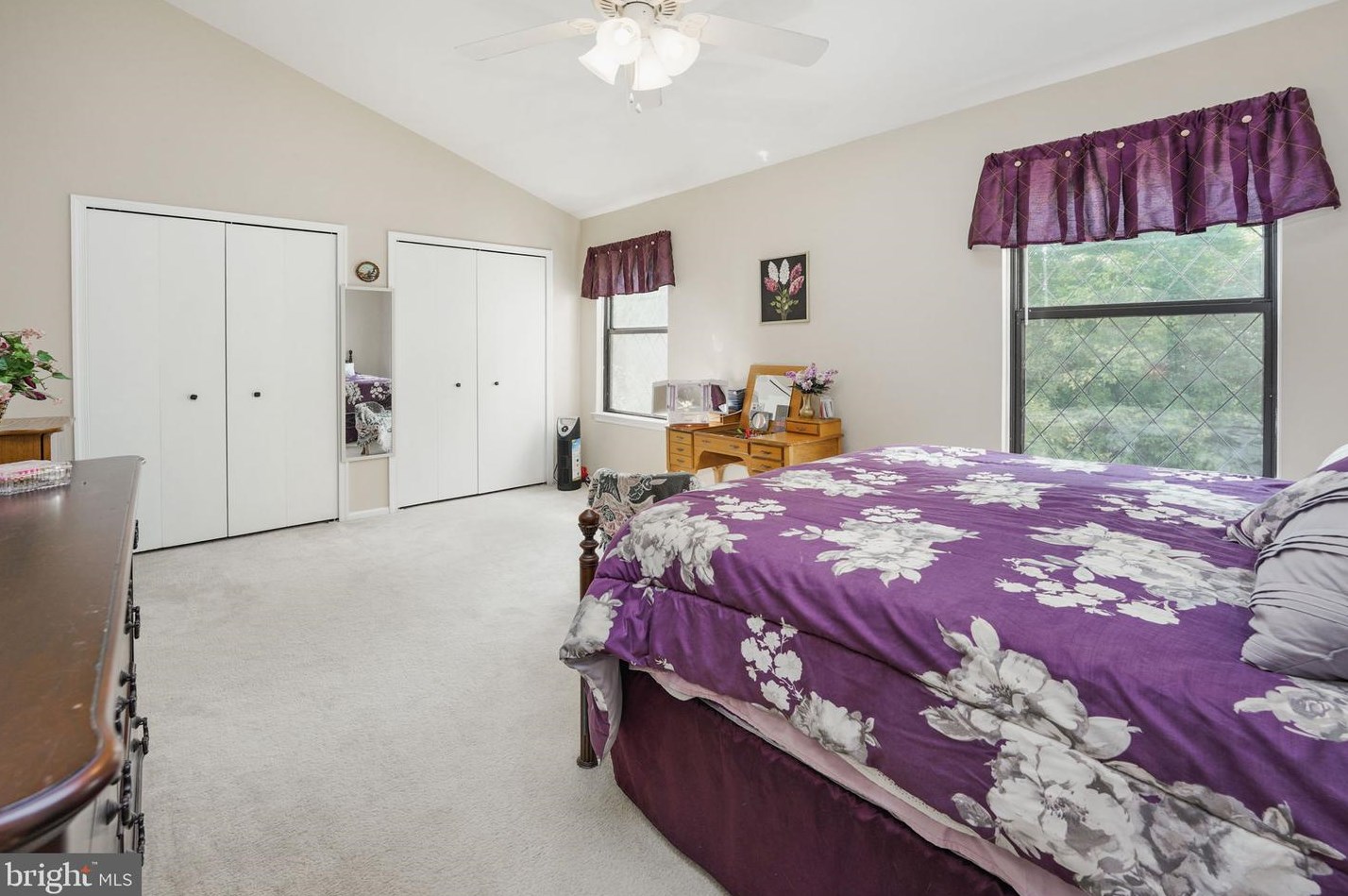 301 Chelmsford Ct, Dulles VA 20165-6402 exterior