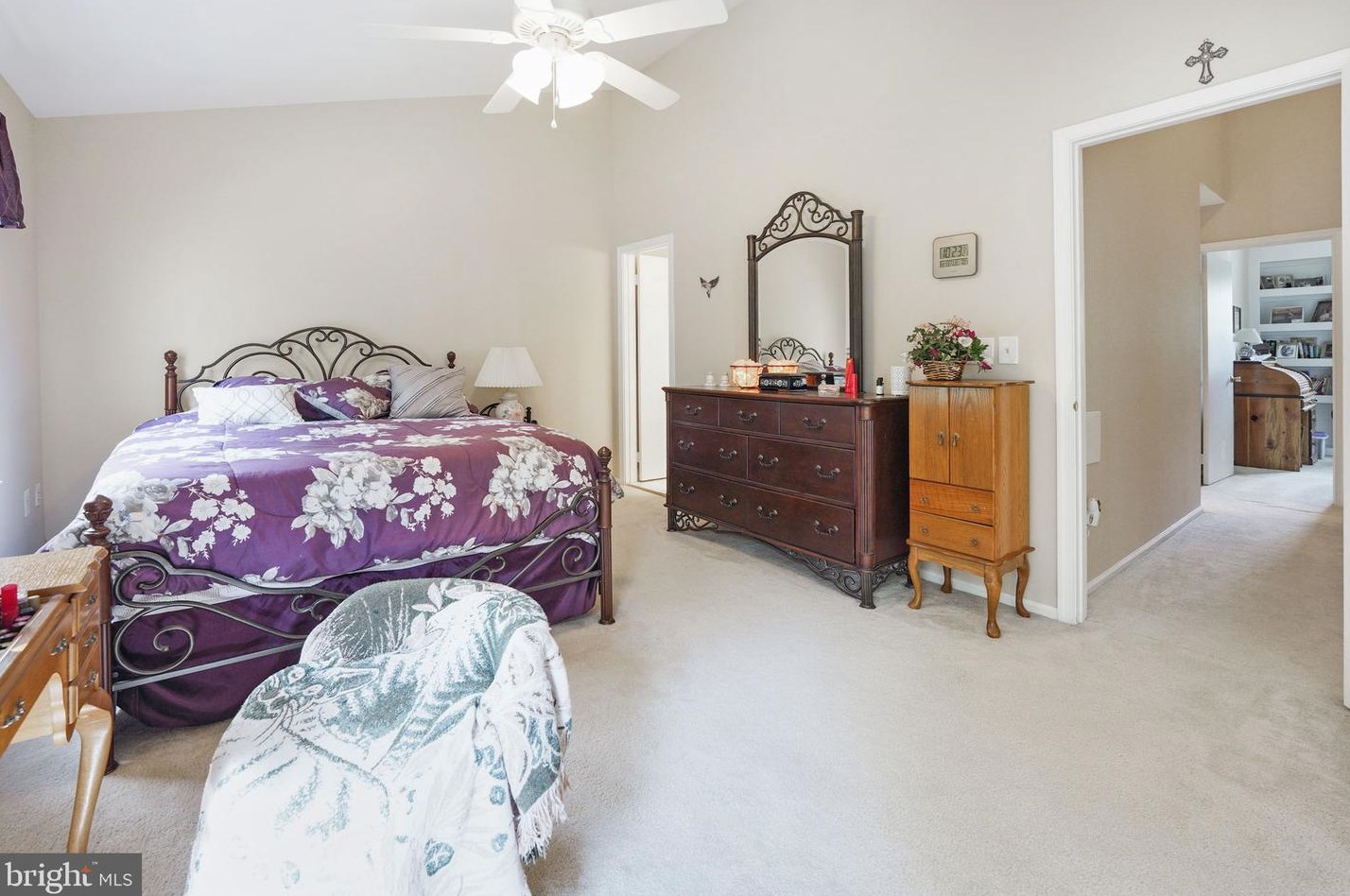 301 Chelmsford Ct, Dulles VA 20165-6402 exterior