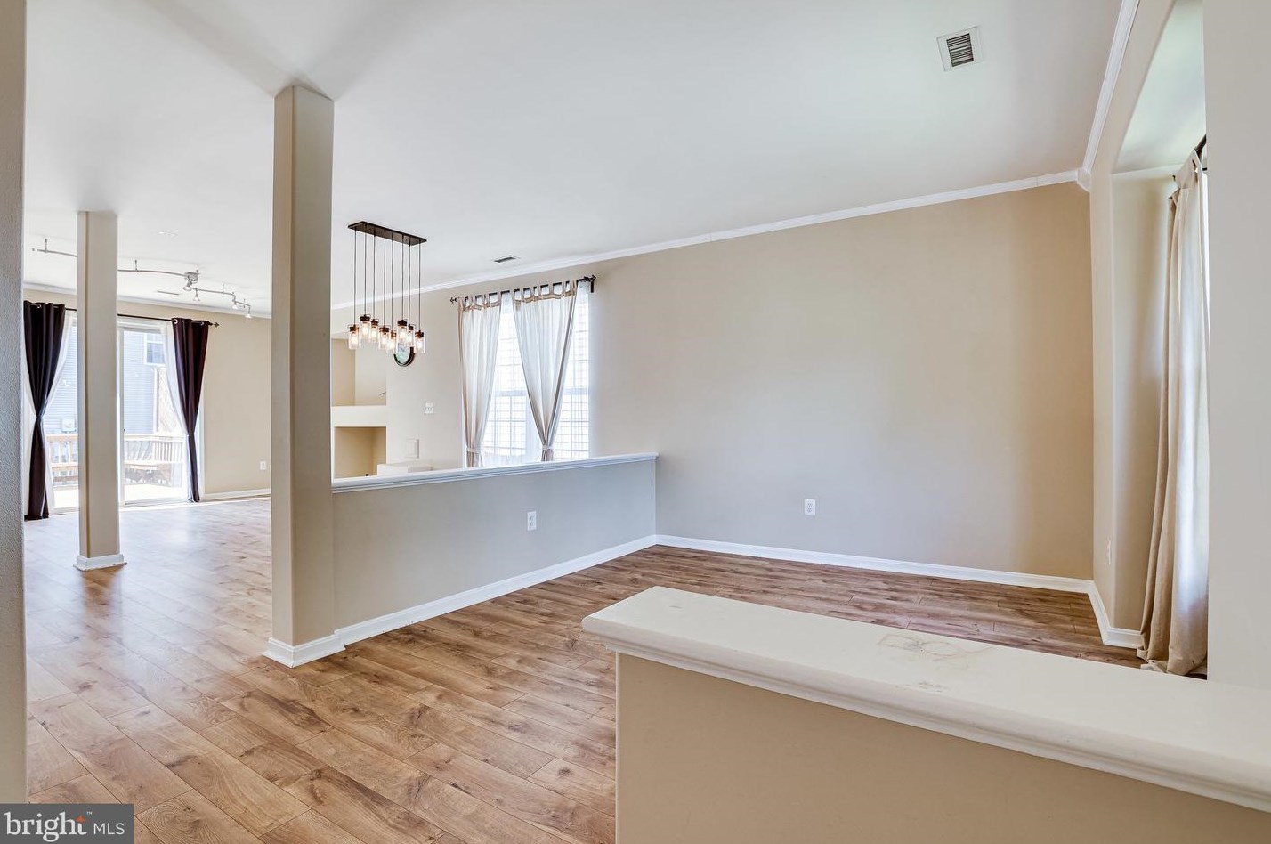 45629 Livingstone Station St, Dulles VA  20166-9288 exterior