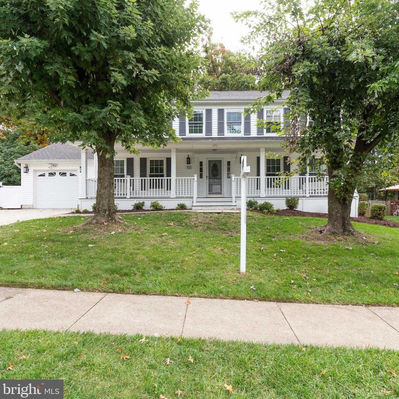 102 Caragana Ct, Dulles VA  20164-2830 exterior