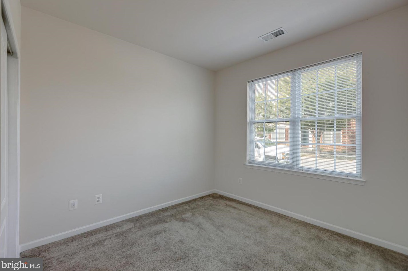 42823 Eggleston Ter, Fairfax VA  20152-6750 exterior