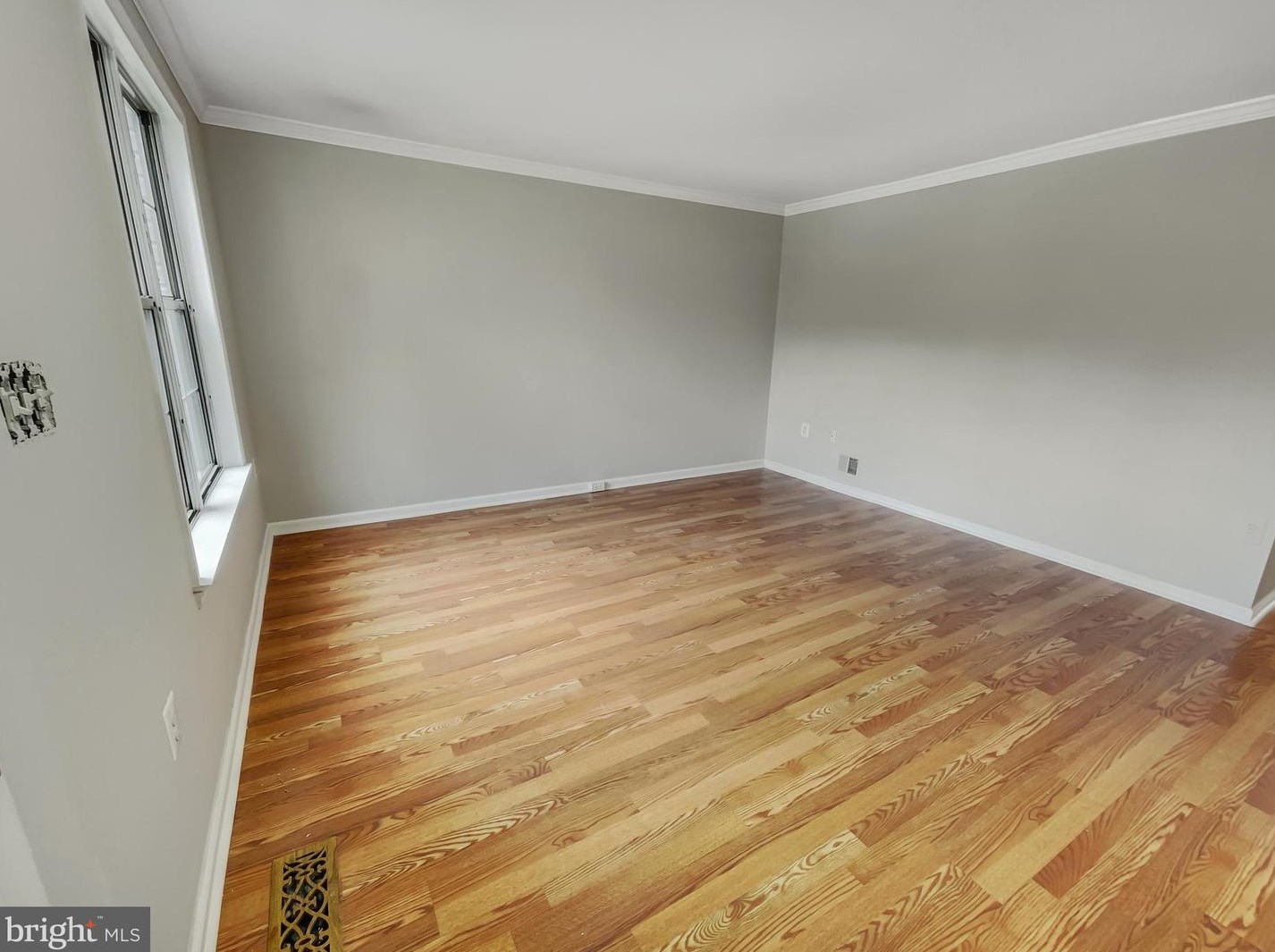 21 Asbury Way, Dulles VA  20165-5785 exterior