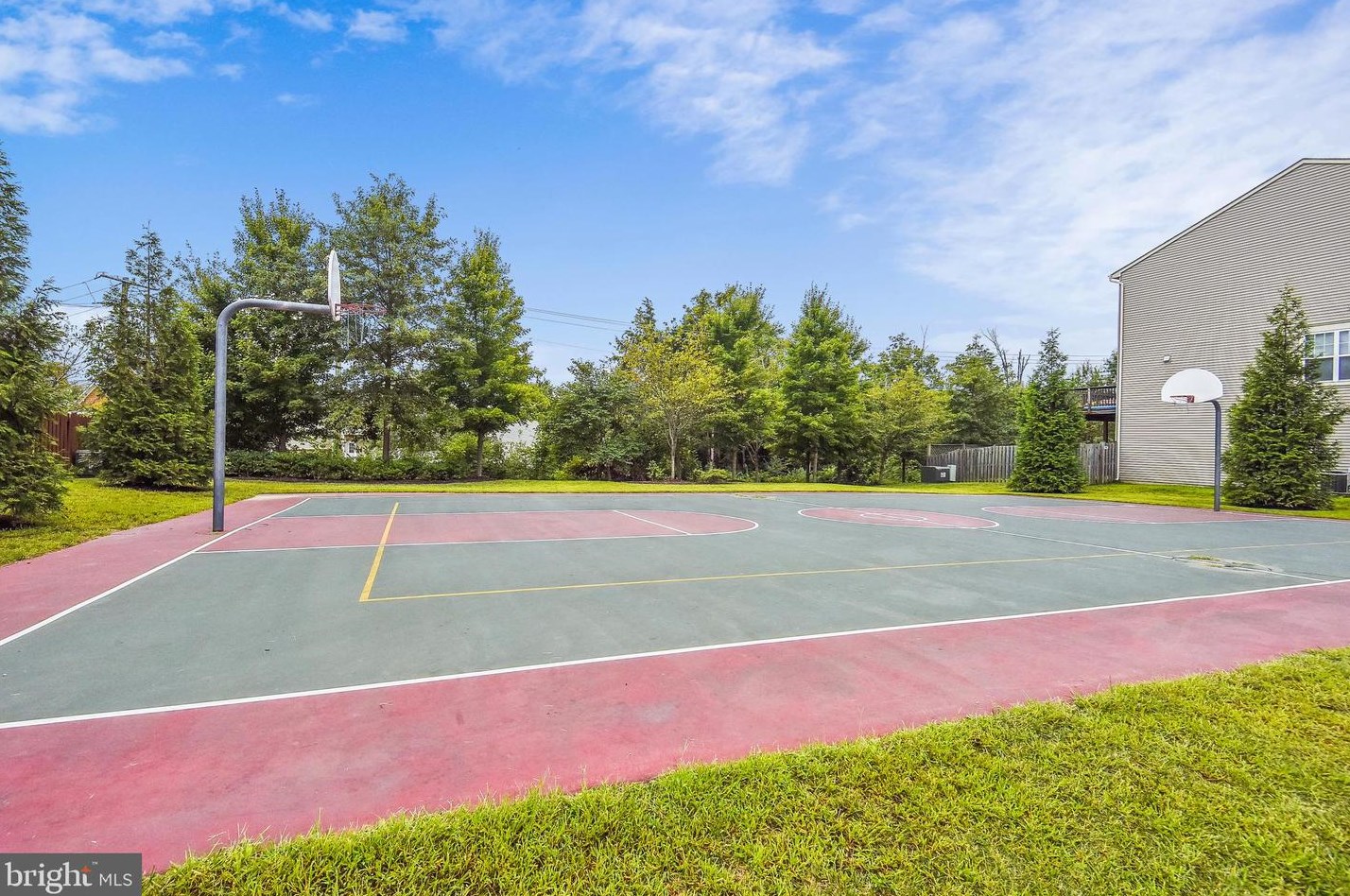 43005 Eustis St, Fairfax VA  exterior