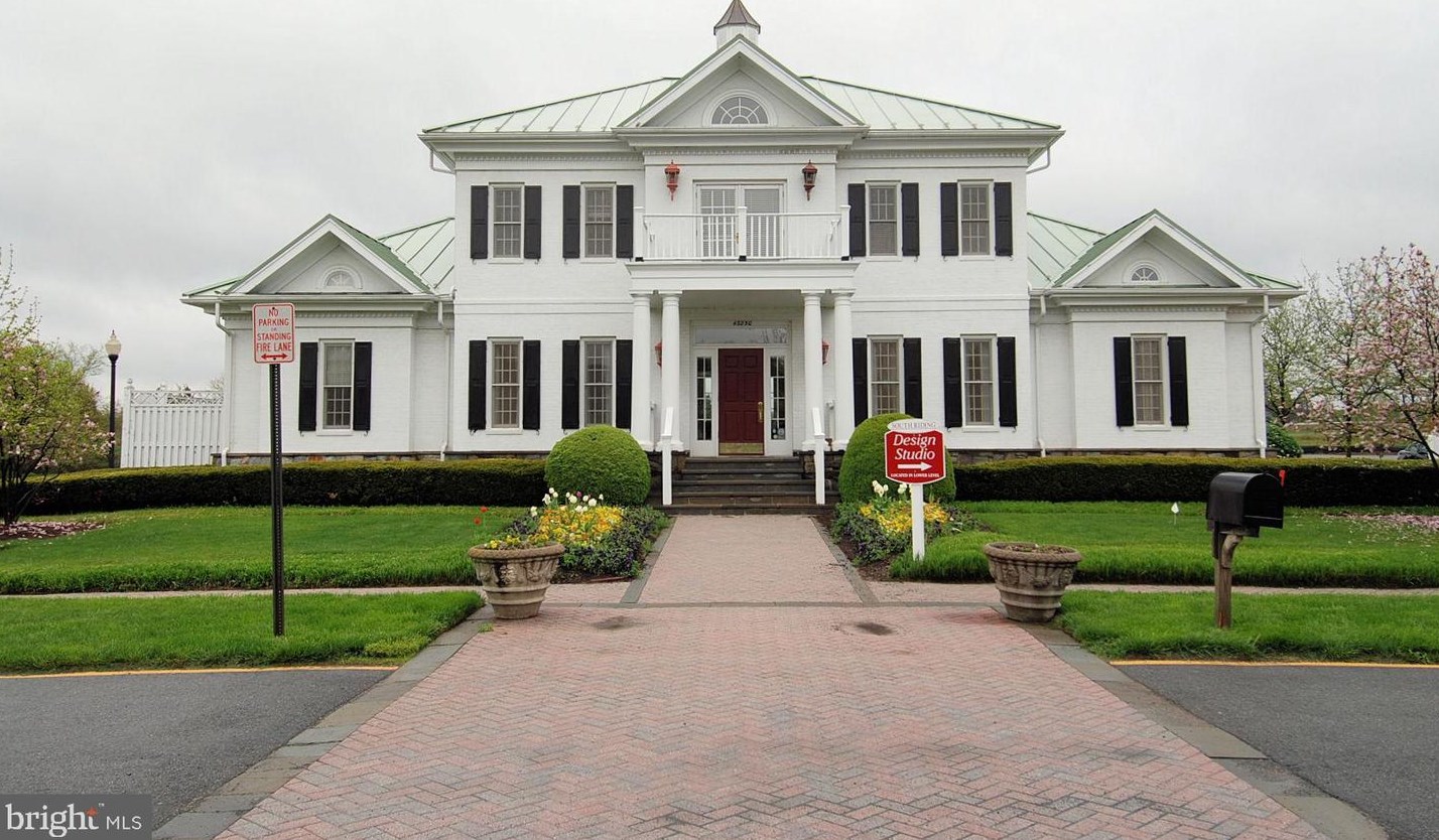 43005 Eustis St, Fairfax VA  exterior