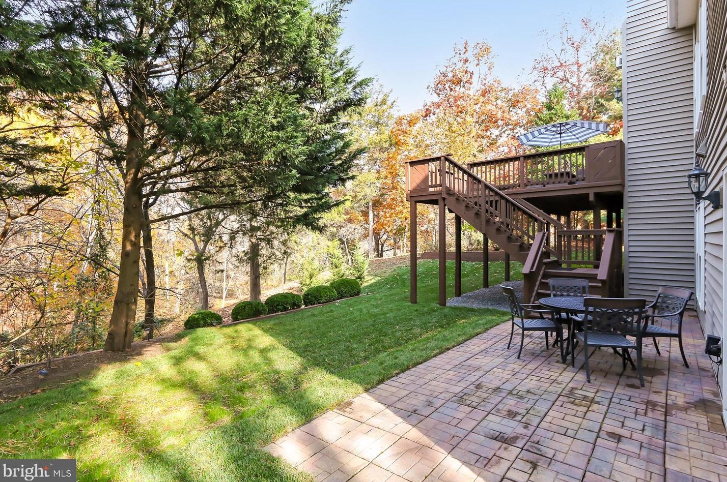 21027 Forest Highlands Ct, Ashburn VA  20147-4768 exterior