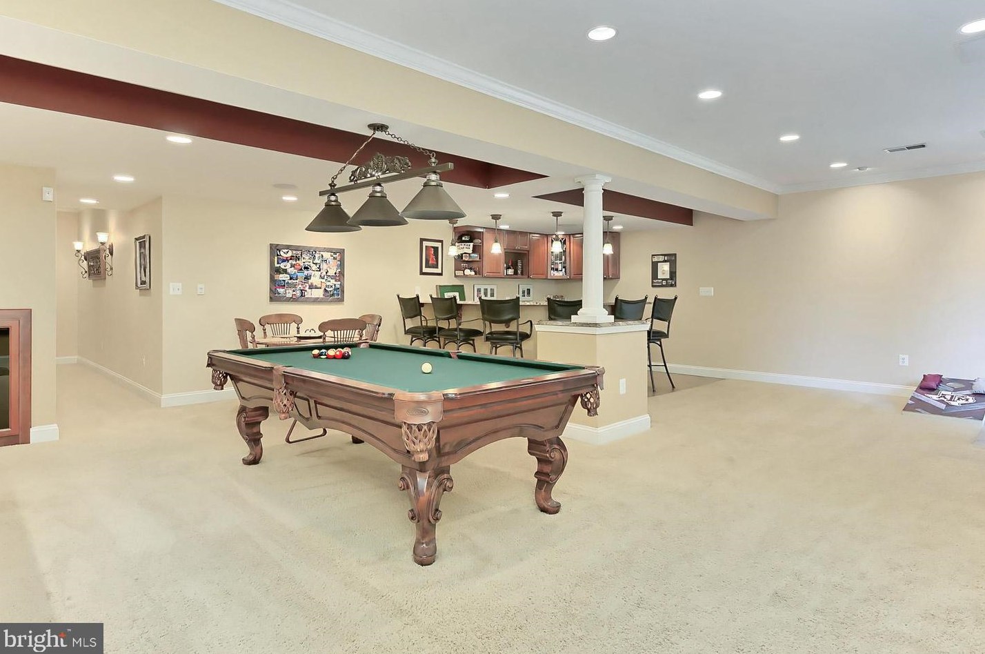 21027 Forest Highlands Ct, Ashburn VA  20147-4768 exterior