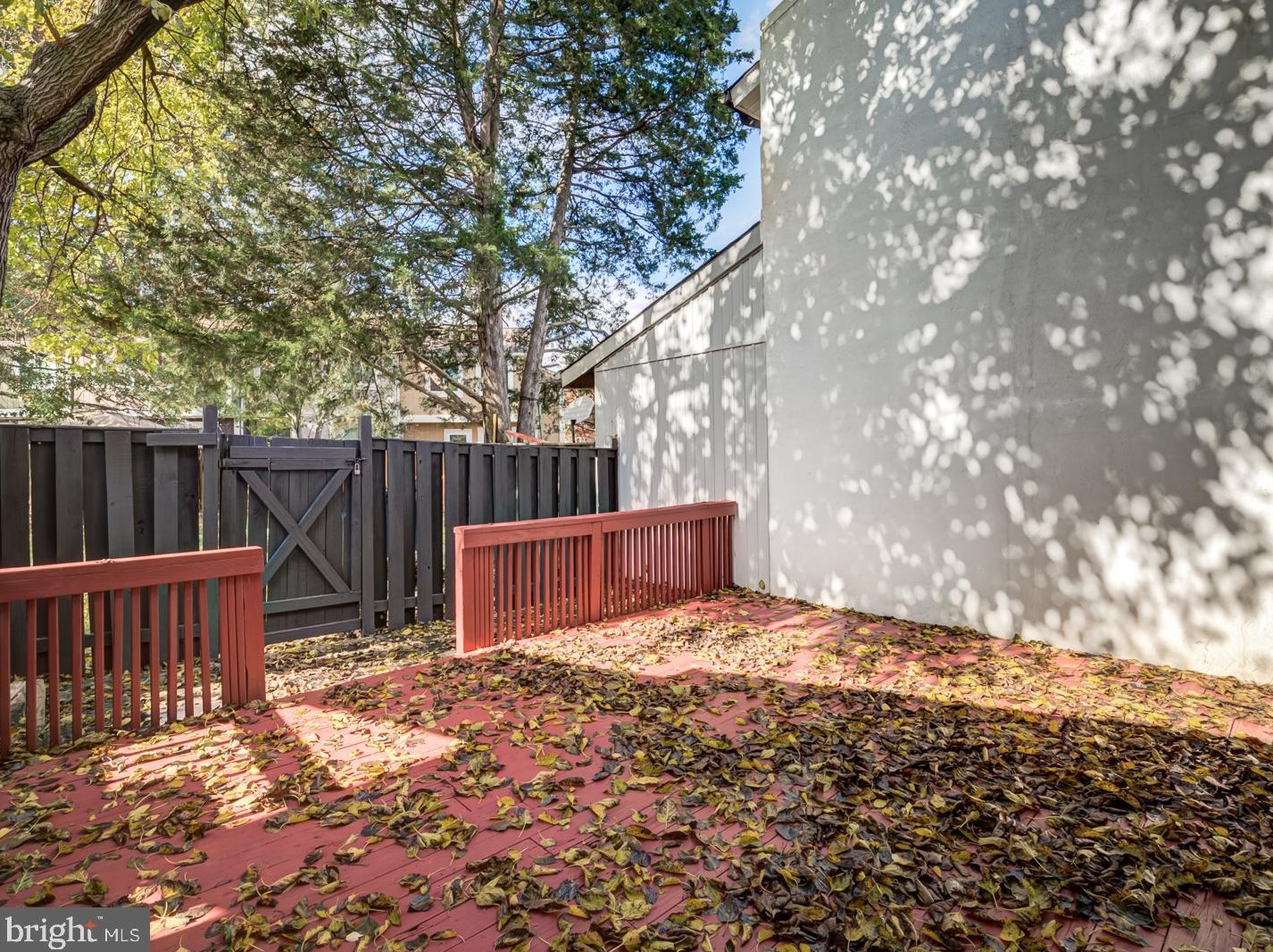 41 Carolina Ct, Dulles VA  20164-1730 exterior