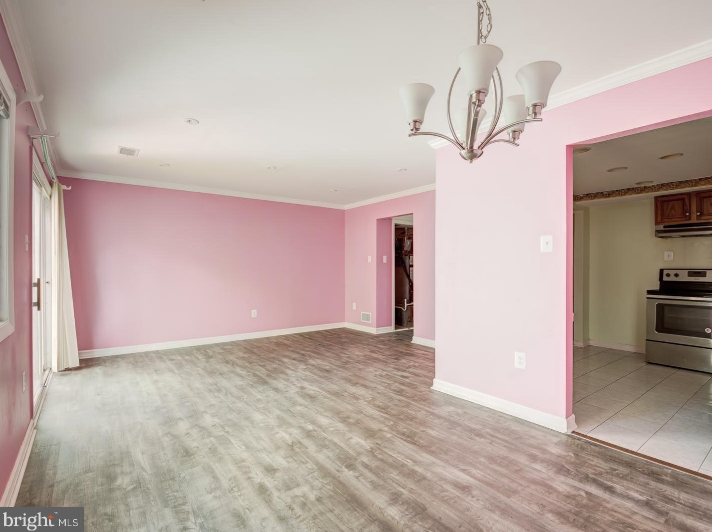 41 Carolina Ct, Dulles VA  20164-1730 exterior