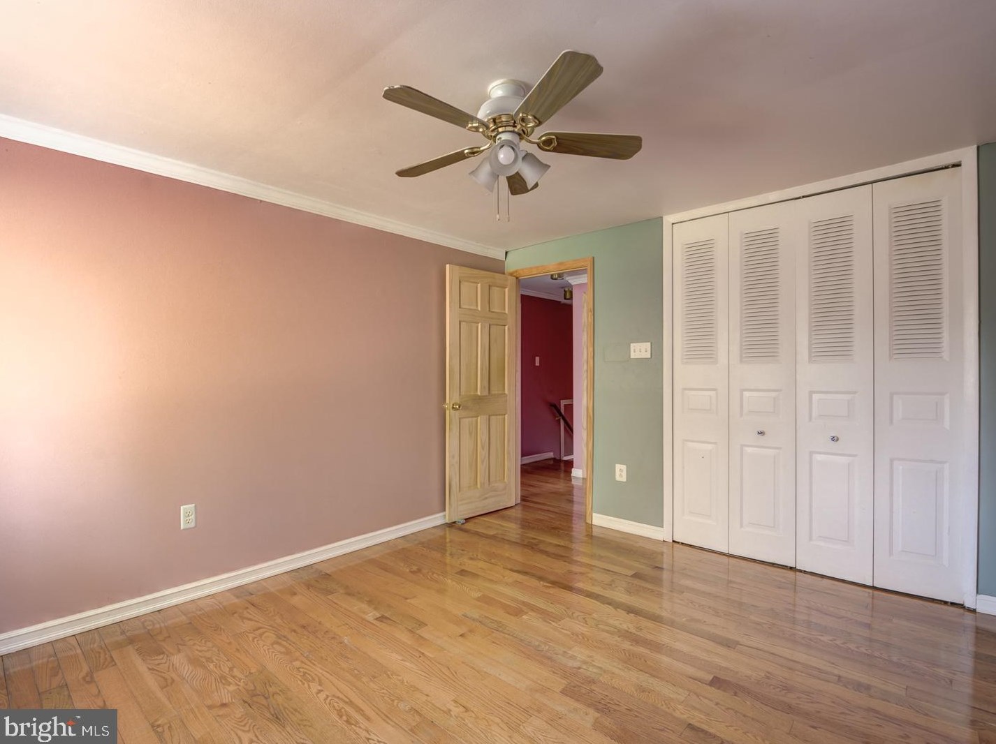 41 Carolina Ct, Dulles VA  20164-1730 exterior