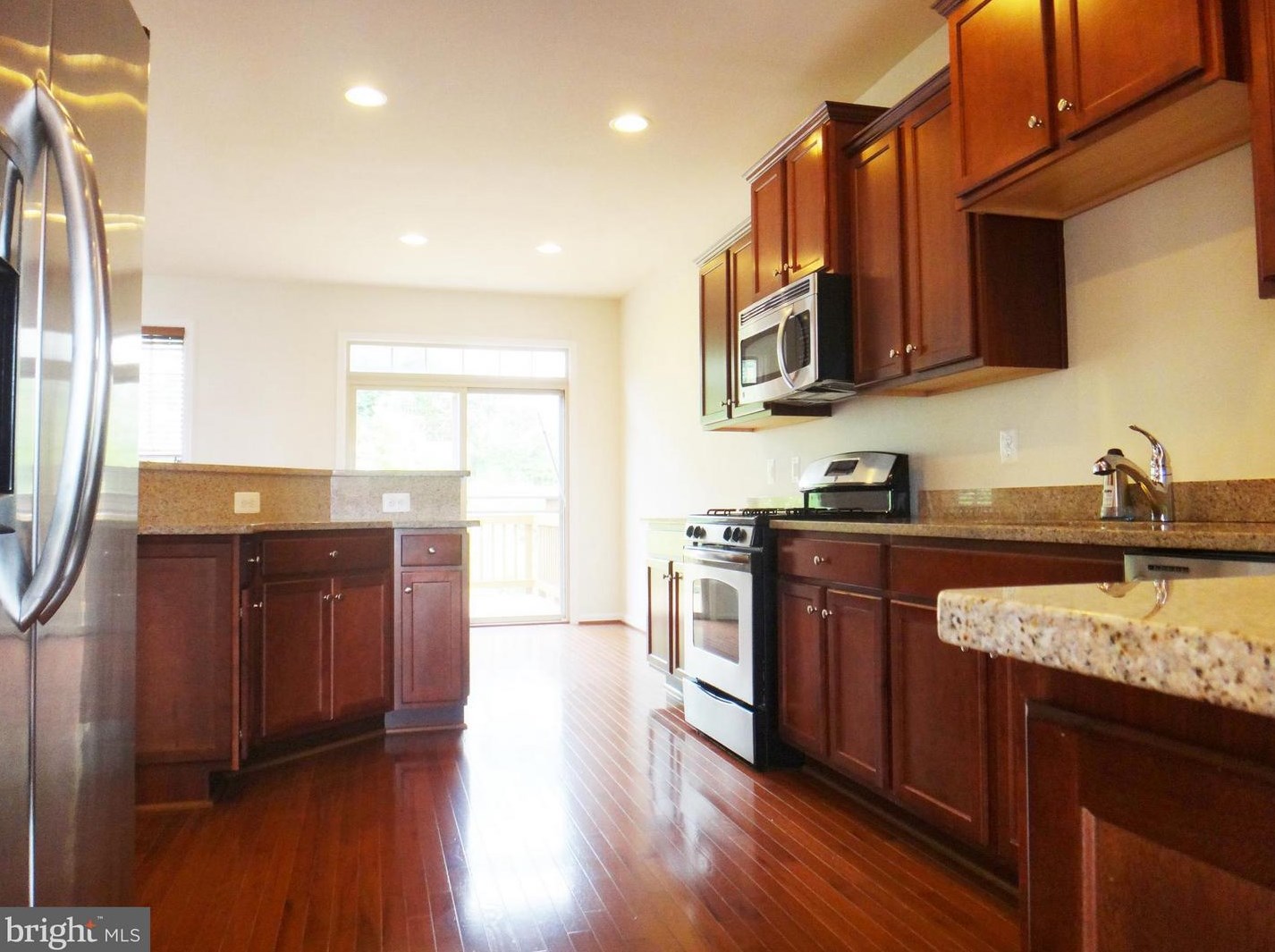 22154 Macdougall Ter, Ashburn VA  20148-4179 exterior