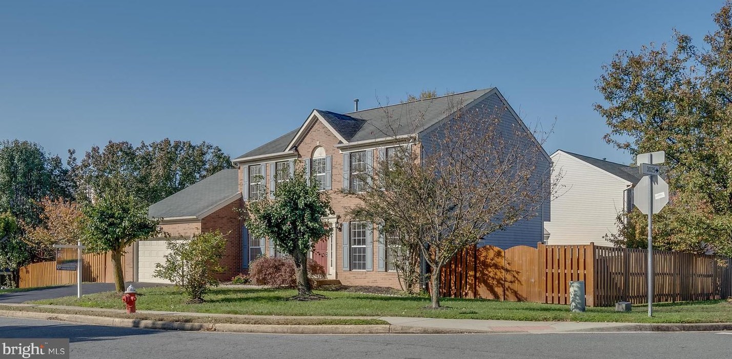23003 Rock Hill Rd, Dulles VA  20166-9421 exterior