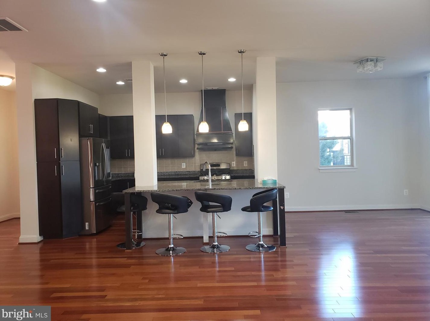23412 Evening Primrose Sq, Ashburn VA  20148-6874 exterior