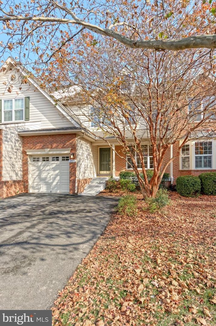 19958 Presidents Cup Ter, Ashburn VA  20147-4115 exterior