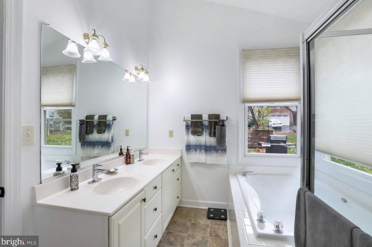 46531 Cedarhurst Dr, Dulles VA  20165-6452 exterior