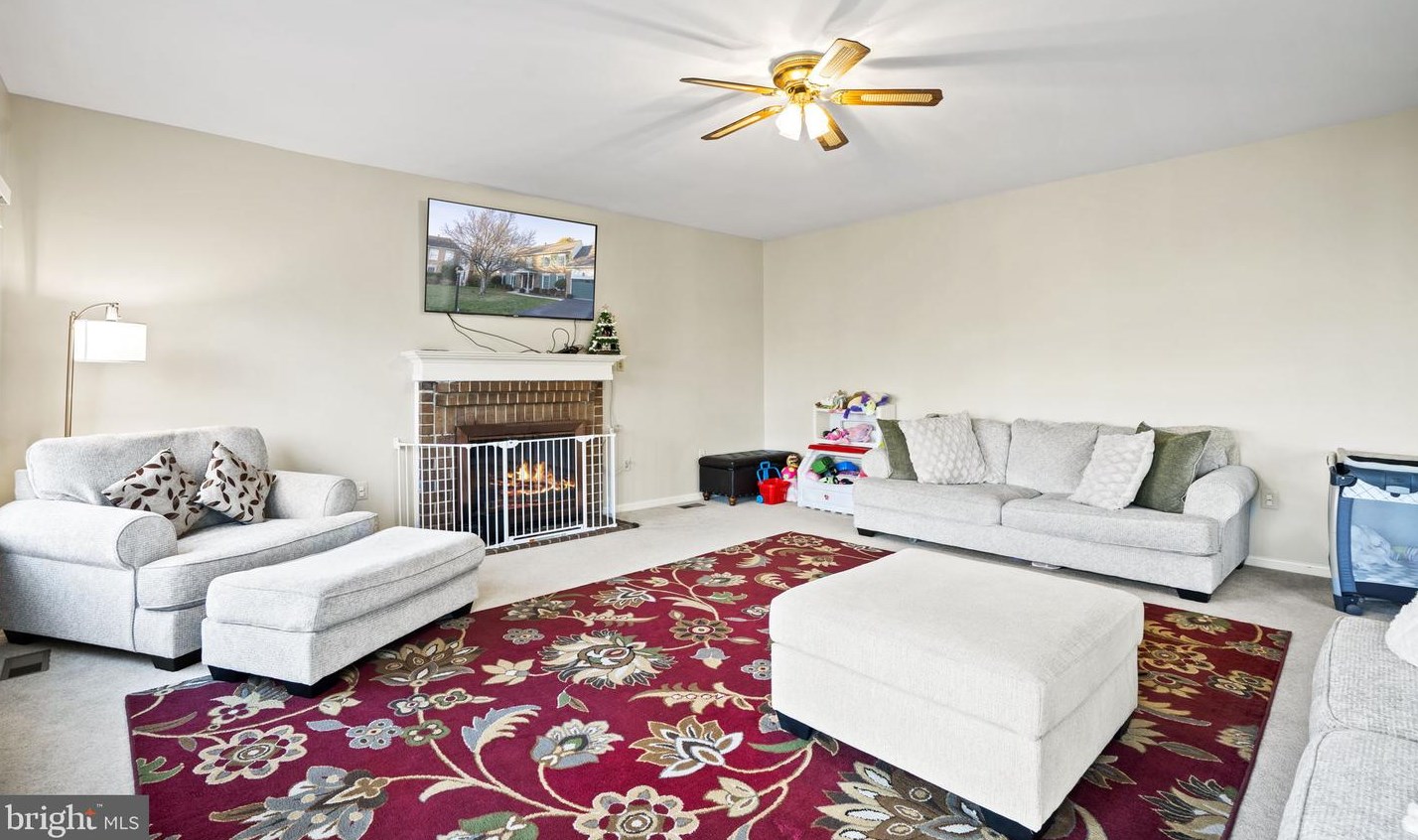 20226 Catlett Pl, Ashburn VA  20147-3303 exterior