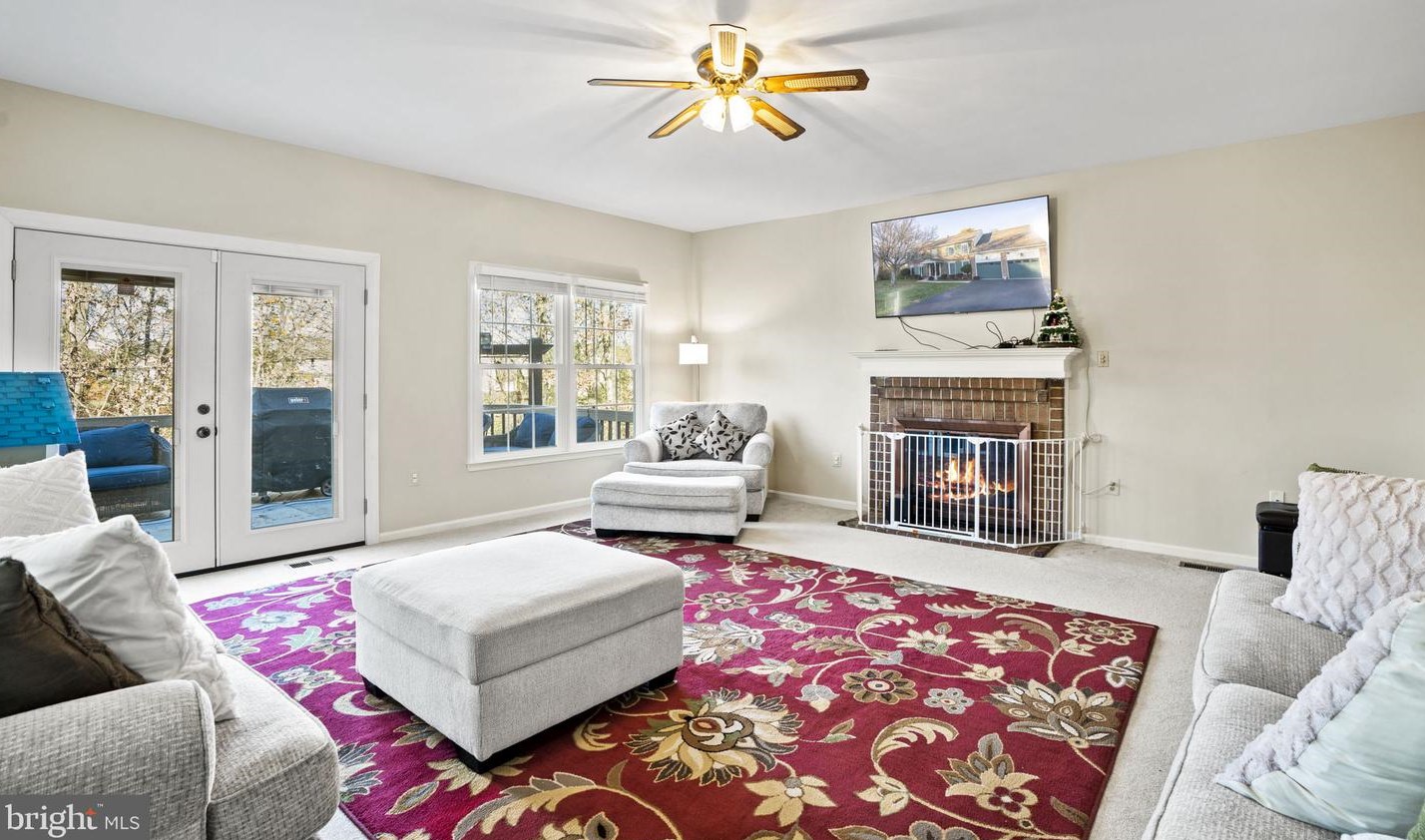 20226 Catlett Pl, Ashburn VA  20147-3303 exterior