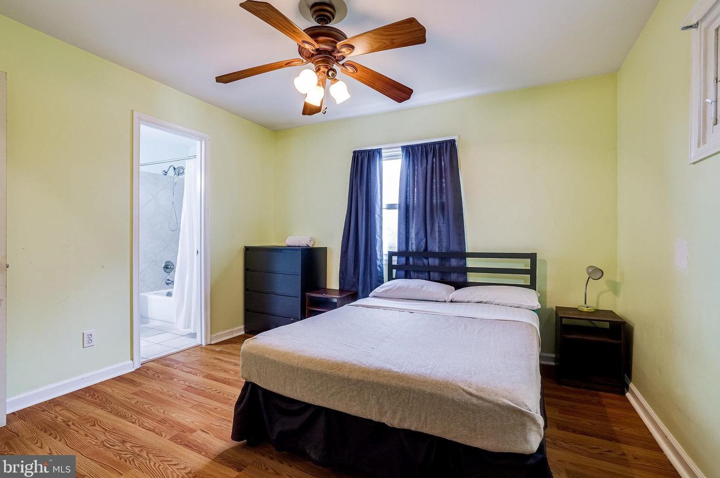 603 Alder Ave, Dulles VA  20164-4101 exterior
