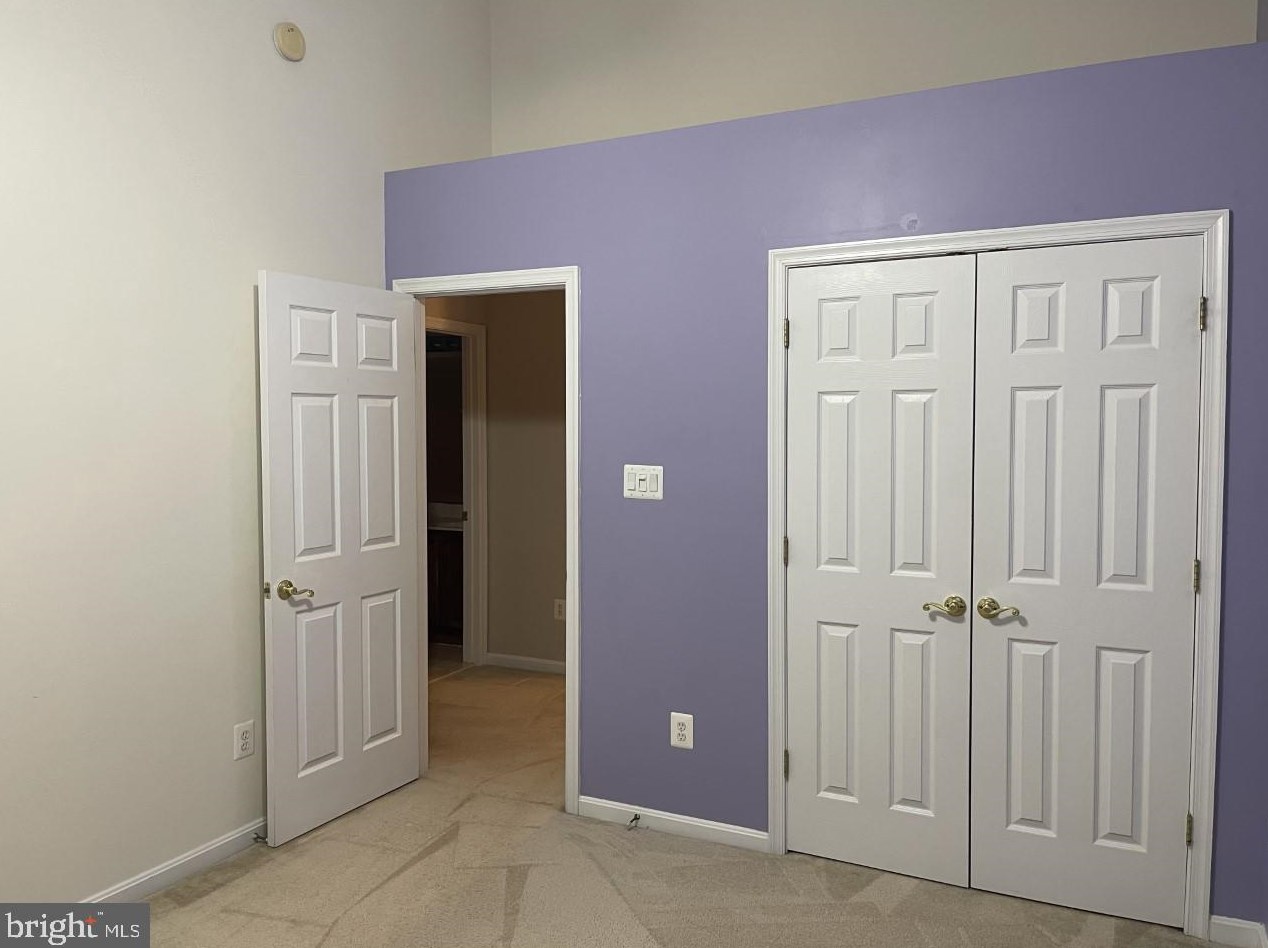 43113 Forest Edge Sq, Ashburn VA  20148-4046 exterior