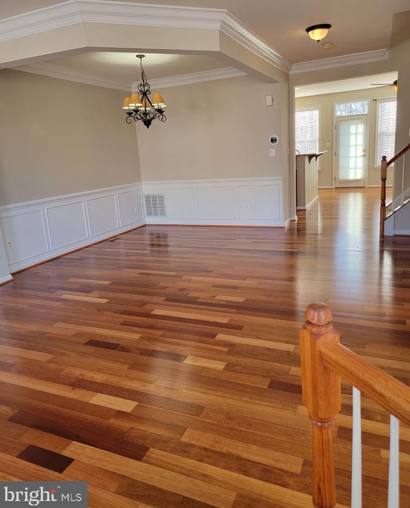 43113 Forest Edge Sq, Ashburn VA  20148-4046 exterior