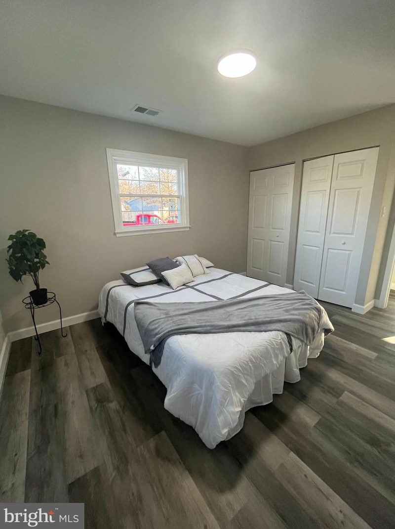 319 Williamsburg Rd, Dulles VA  20164-4326 exterior