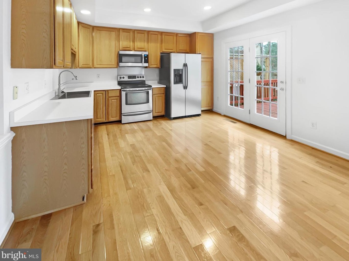 46551 River Meadows Ter, Dulles VA  20165-7219 exterior