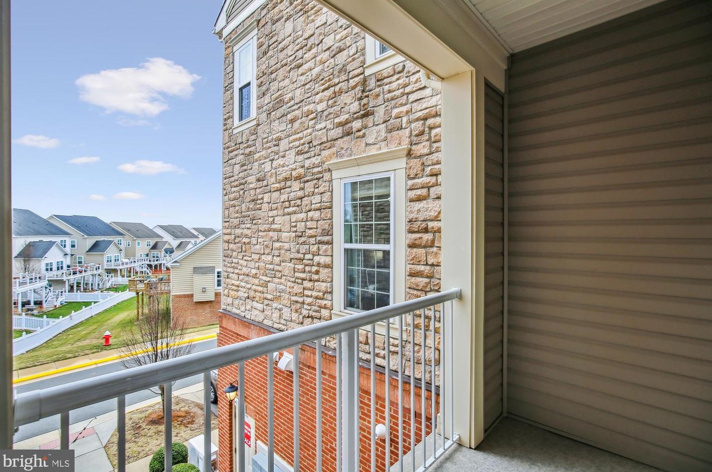 42604 Hardage Ter, Ashburn VA  20148-4350 exterior