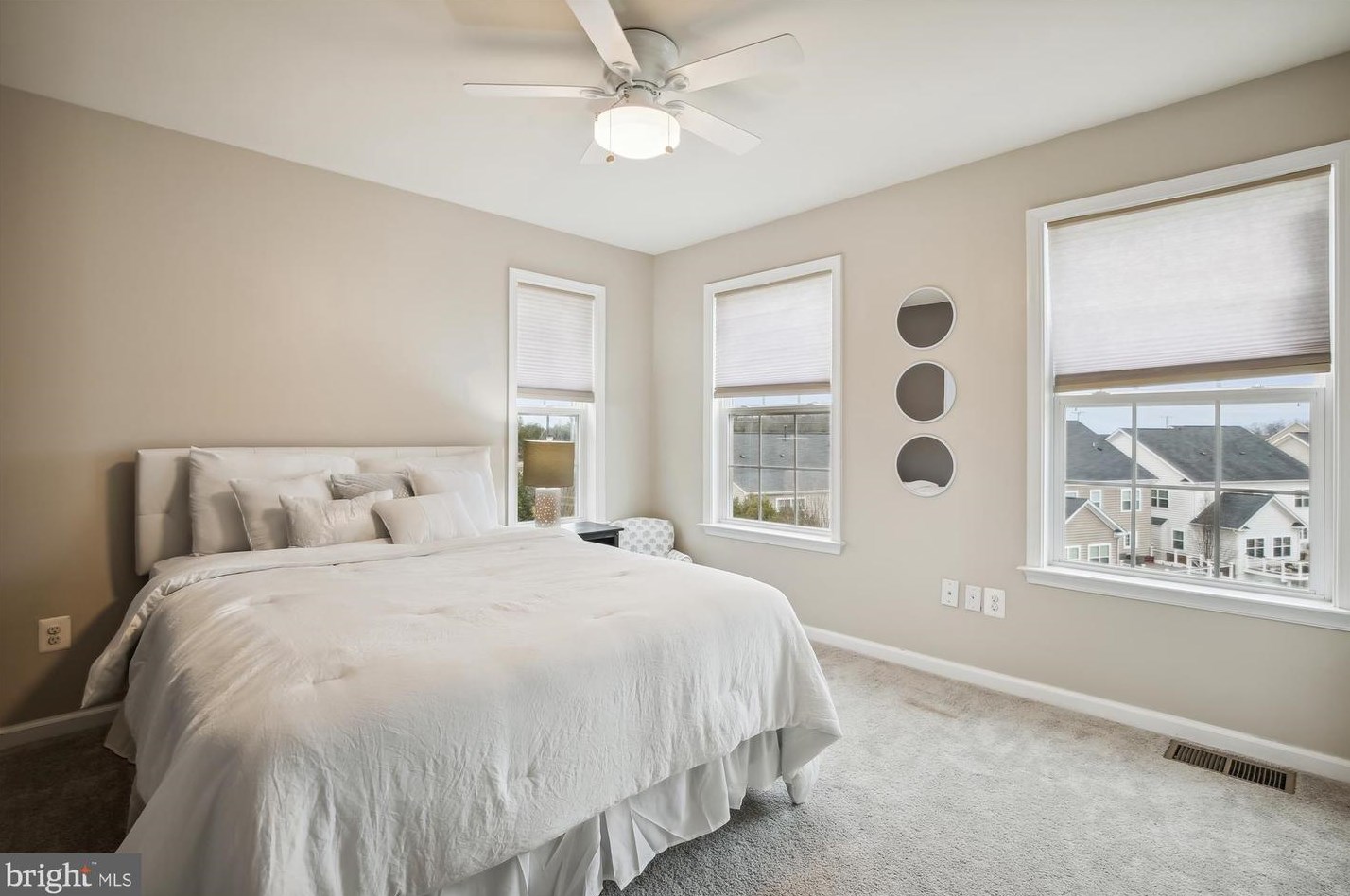 42604 Hardage Ter, Ashburn VA  20148-4350 exterior