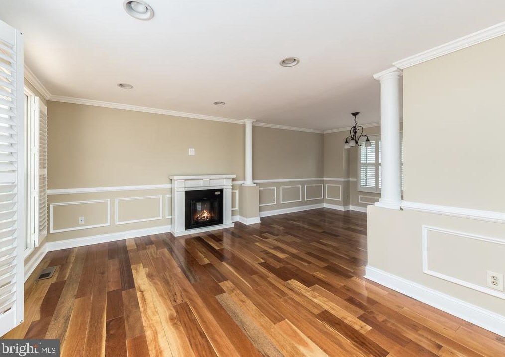 102 Cameron St, Dulles VA  20164-1908 exterior