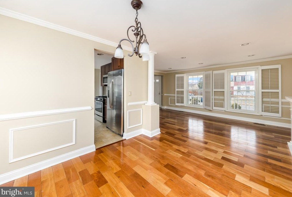 102 Cameron St, Dulles VA  20164-1908 exterior