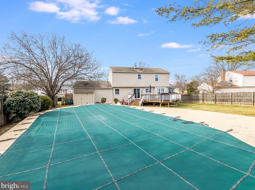 102 Cameron St, Dulles VA  20164-1908 exterior