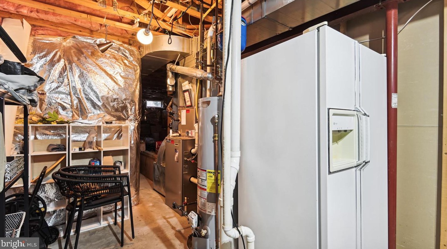 47074 Garrett Pl, Dulles VA  20165-7522 exterior