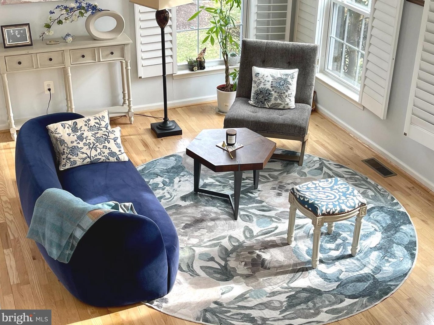 47074 Garrett Pl, Dulles VA  20165-7522 exterior