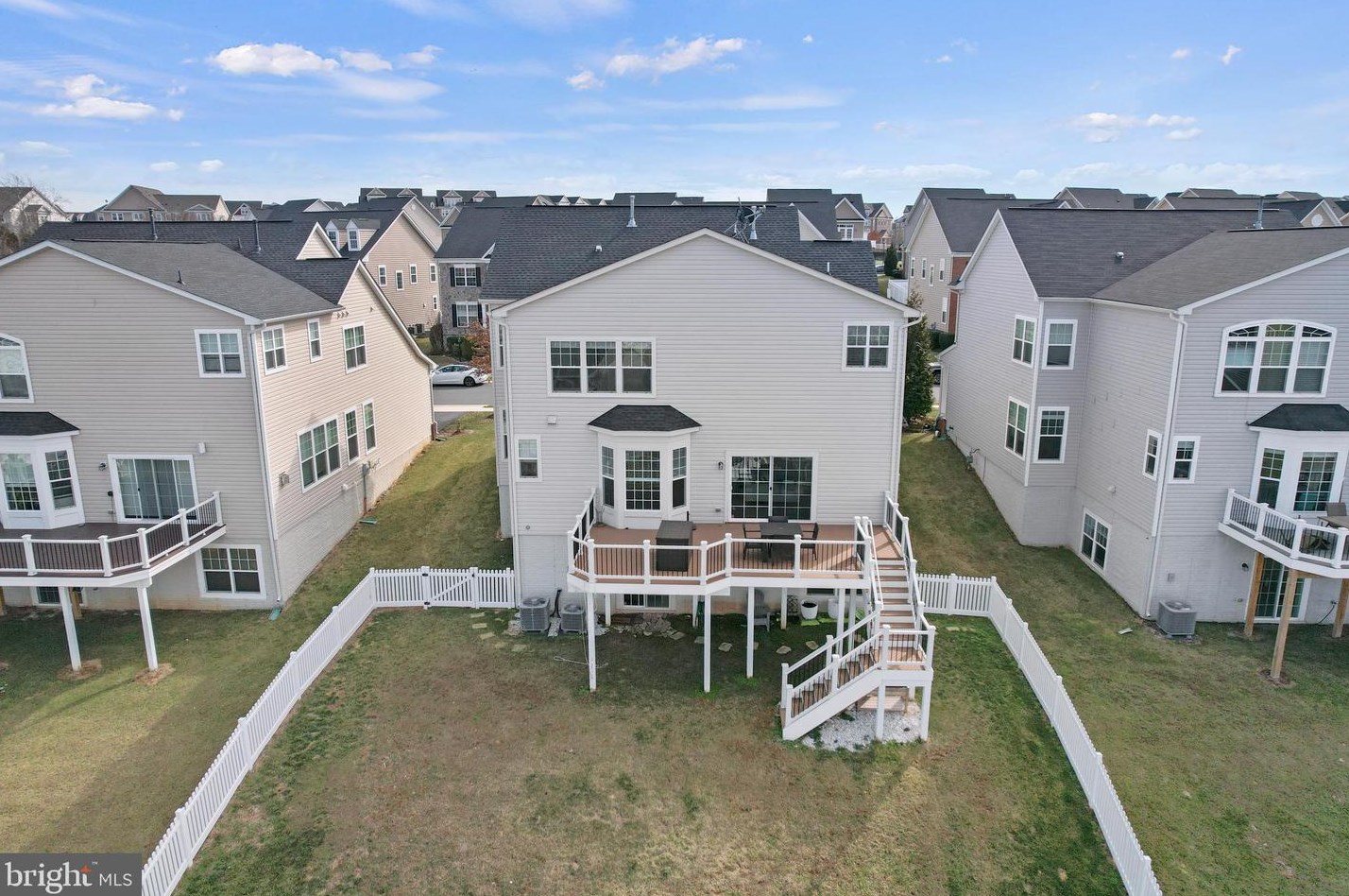 21115 Potomac Trail Cir, Ashburn VA  20148-4371 exterior