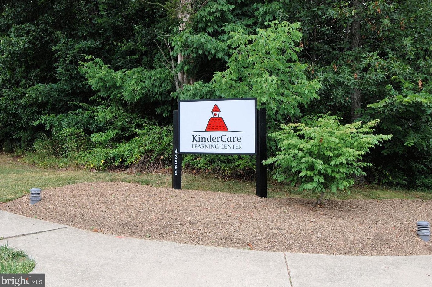 45483 Bluemont Junction Sq, Dulles VA  20164-5355 exterior