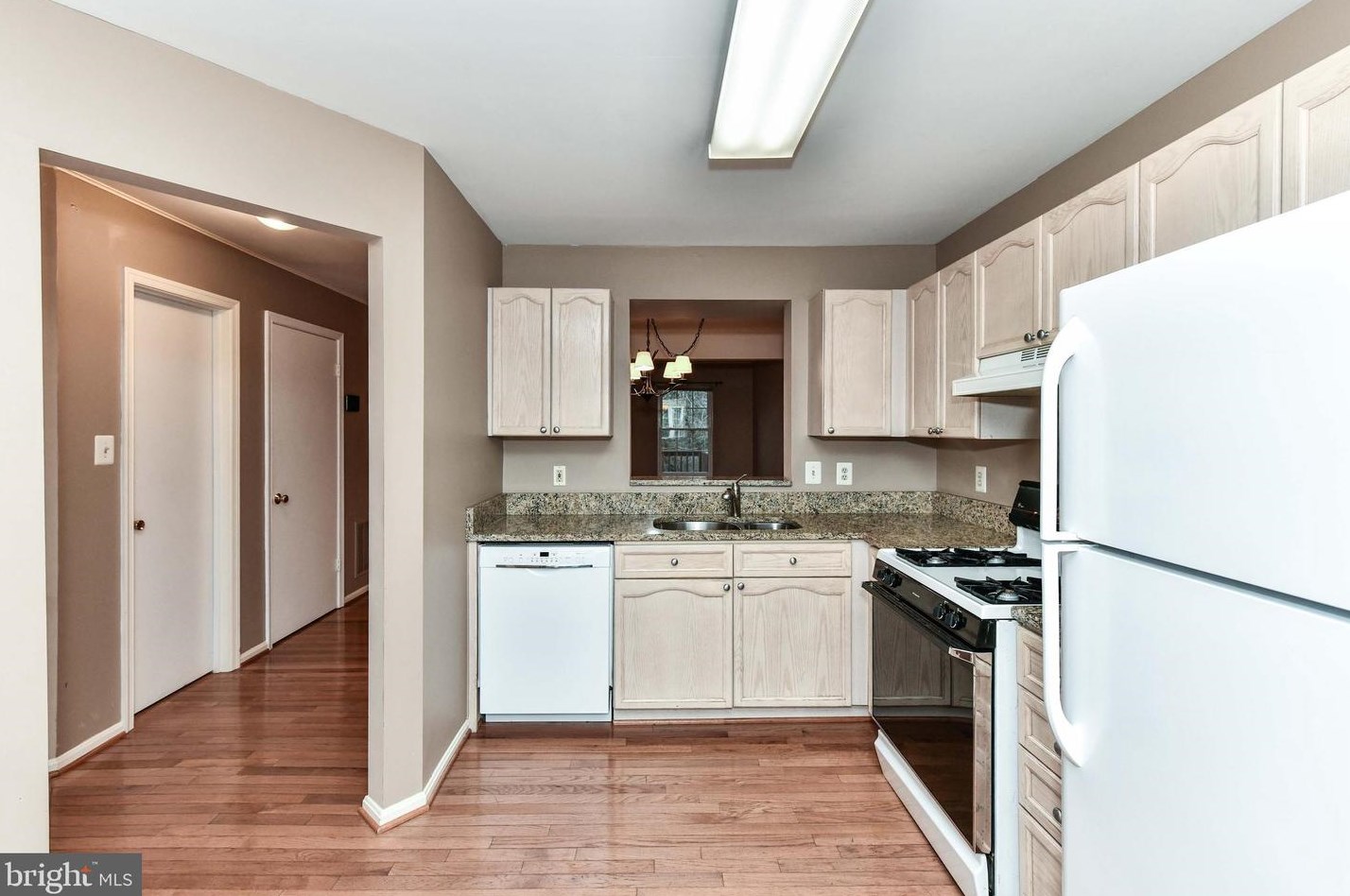 21838 Goldstone Ter, Dulles VA  20164-7032 exterior