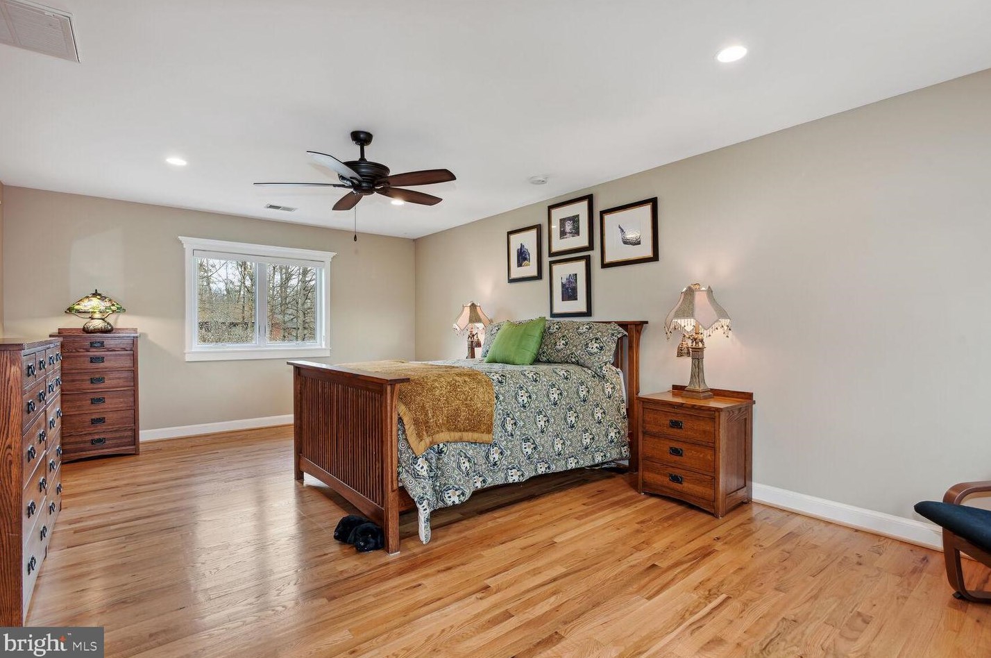 16 Wiltshire Ct, Dulles VA  20165-5677 exterior