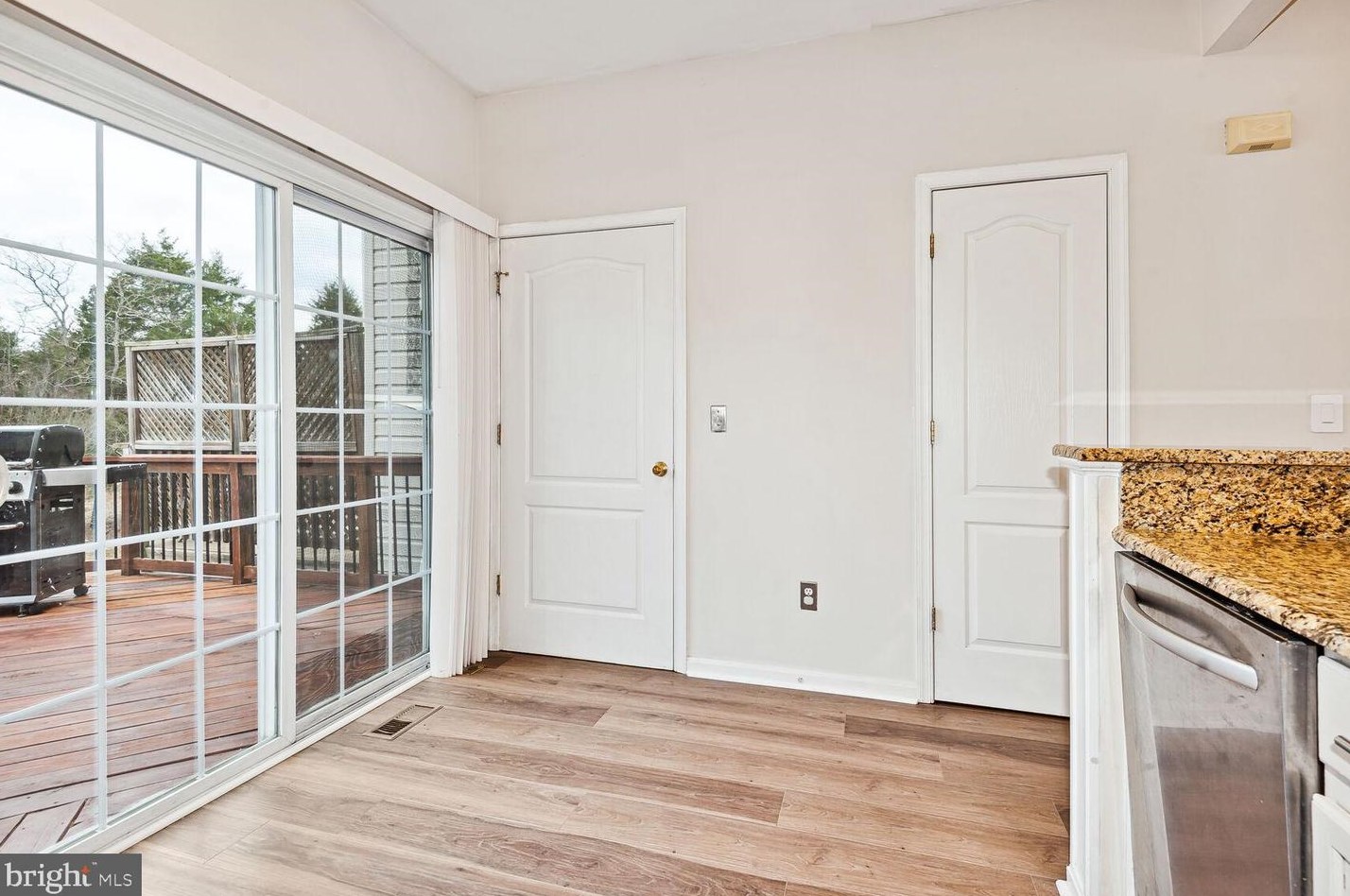 42037 Bushclover Ter, Stone Ridge VA  20105-5633 exterior