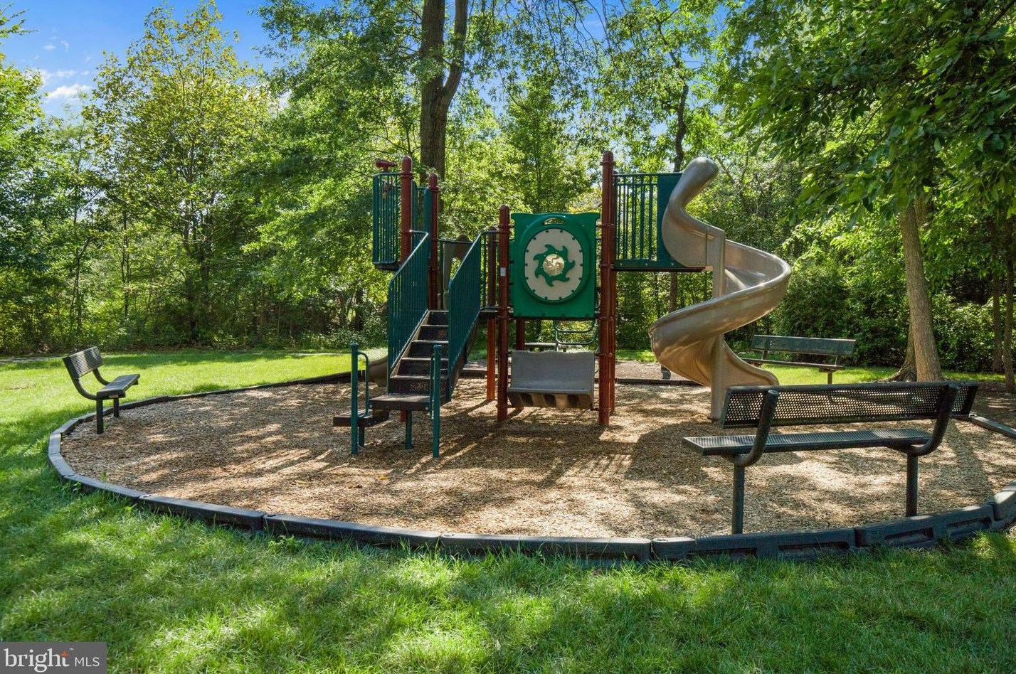 42037 Bushclover Ter, Stone Ridge VA  20105-5633 exterior